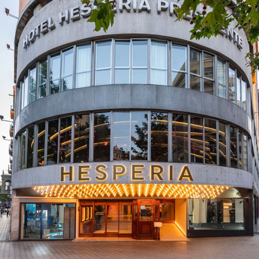 HESPERIA REDEFINA EL